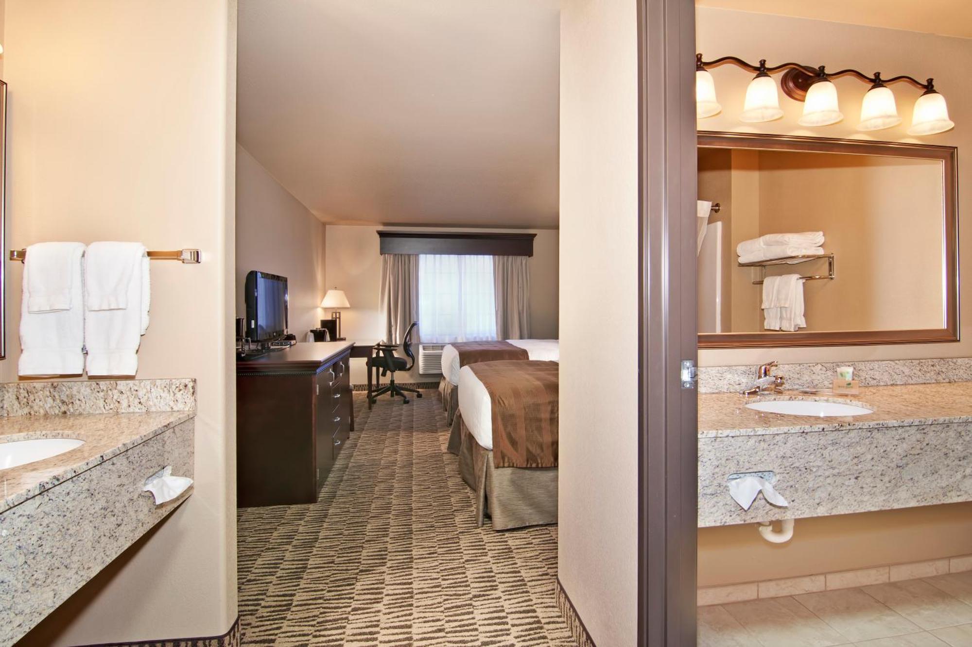The Watford Hotel Watford City Ngoại thất bức ảnh