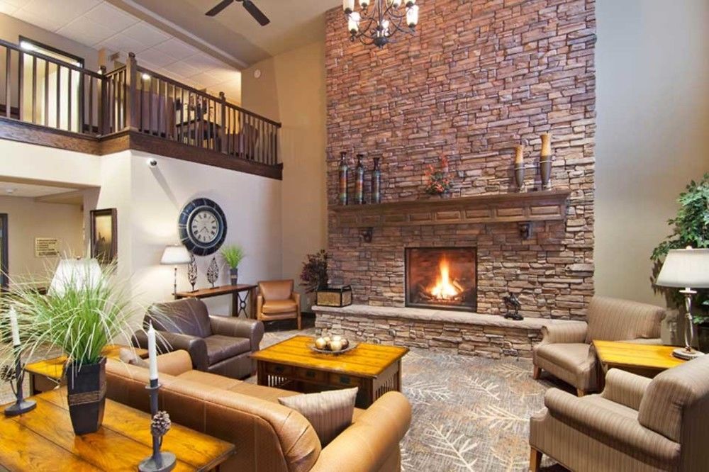 The Watford Hotel Watford City Ngoại thất bức ảnh