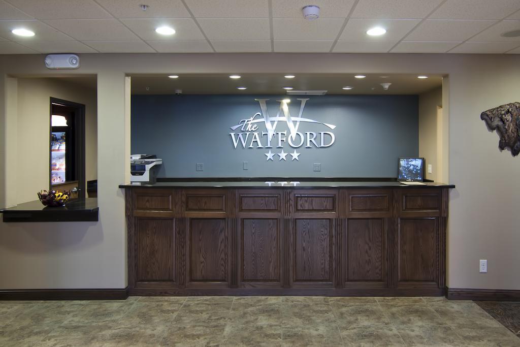 The Watford Hotel Watford City Ngoại thất bức ảnh
