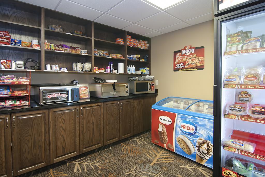 The Watford Hotel Watford City Ngoại thất bức ảnh